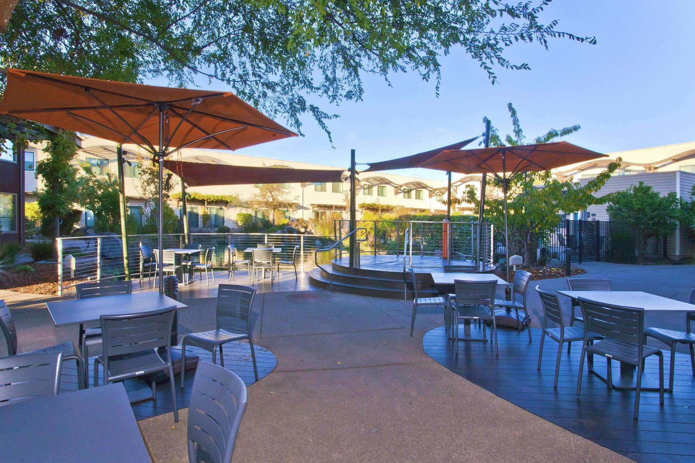 Hotel Doubletree By Hilton Napa Valley - 4*